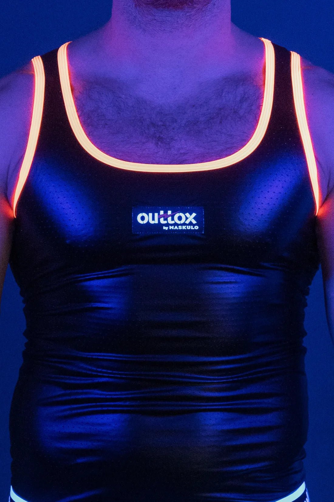 Outtox Maskulo tank top in black and orange. Men&