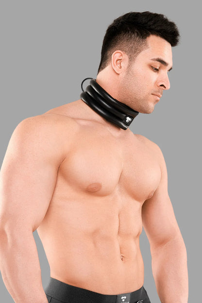 Blindado Siguiente. Collar de hombre. Negro