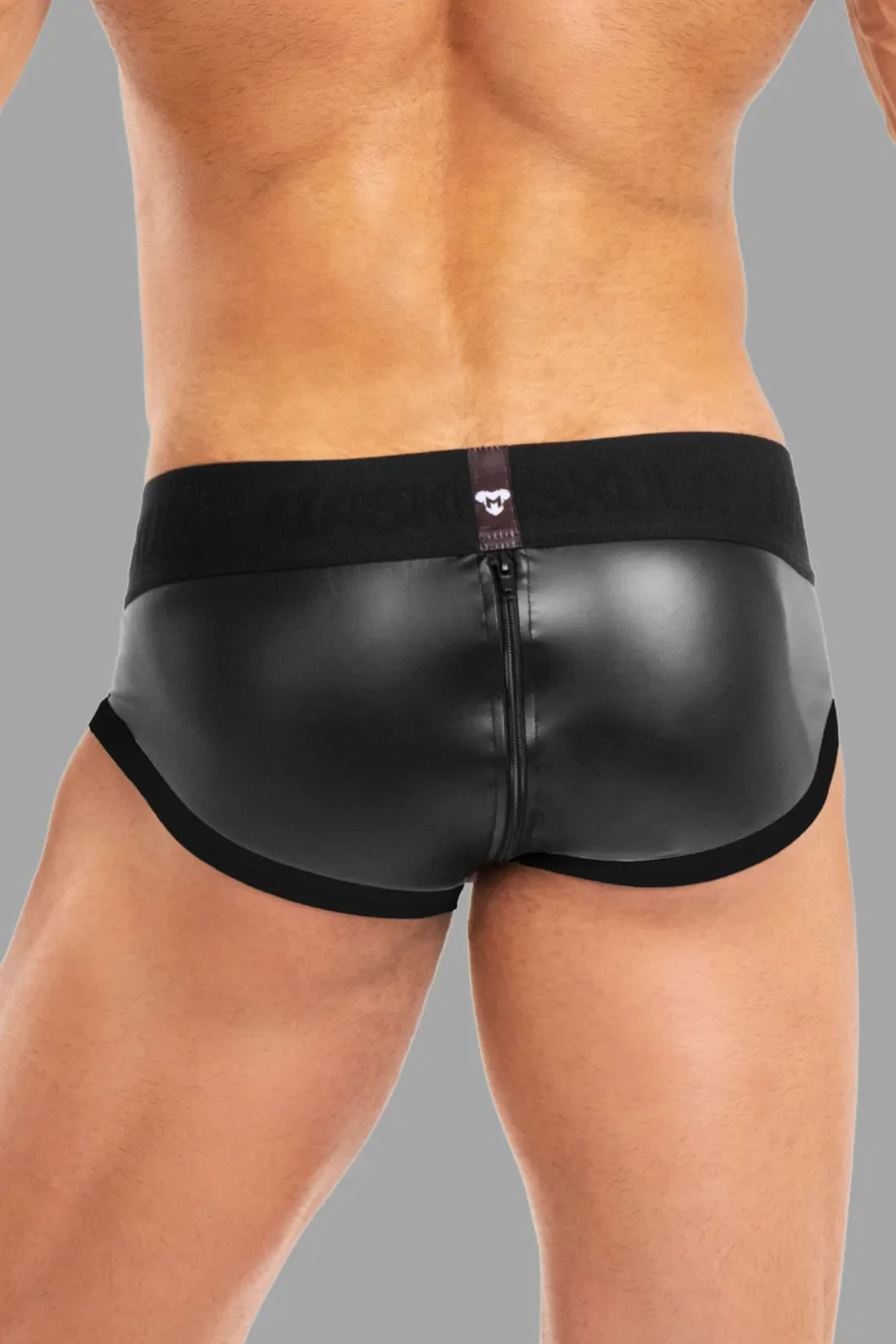 Basic Briefs with Pouch Snap. Black