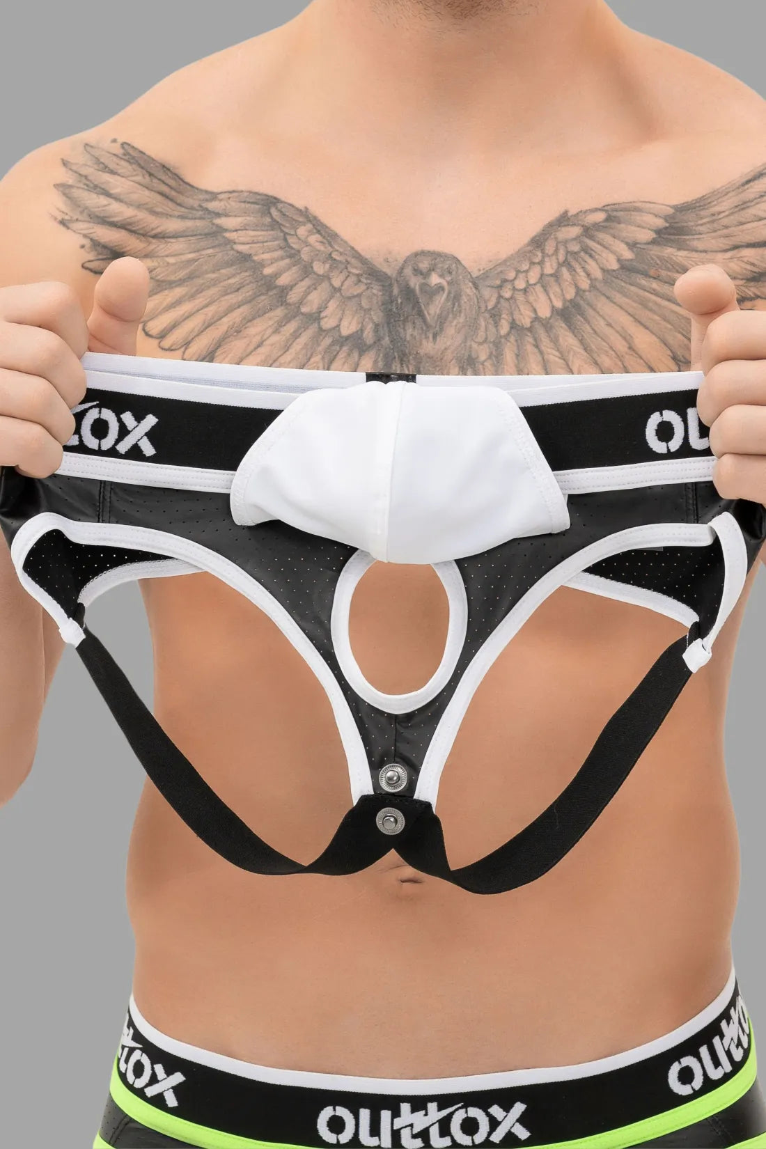 Outtox. Jock mit Druckknopf-Schamkapsel. Schwarz und Weiß