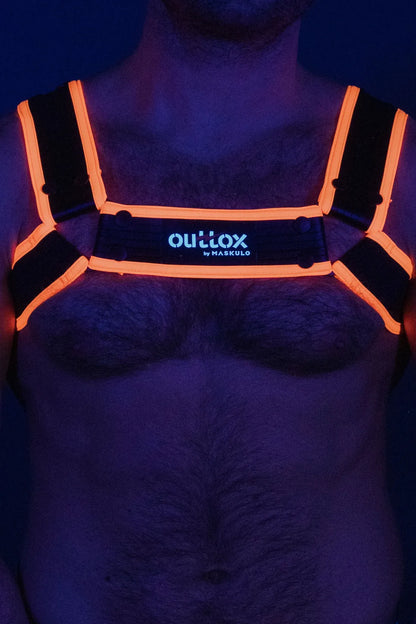 Outtox. Bulldog Harness with Snaps. Black and Orange