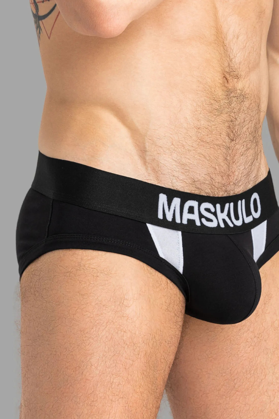 CAPTAIN-A Briefs with O-Inside-POUCH. Black and White