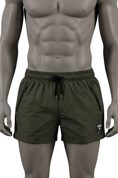 Jedd Synther Weiche Shorts mit Reißverschlusstaschen. Armeegrün
