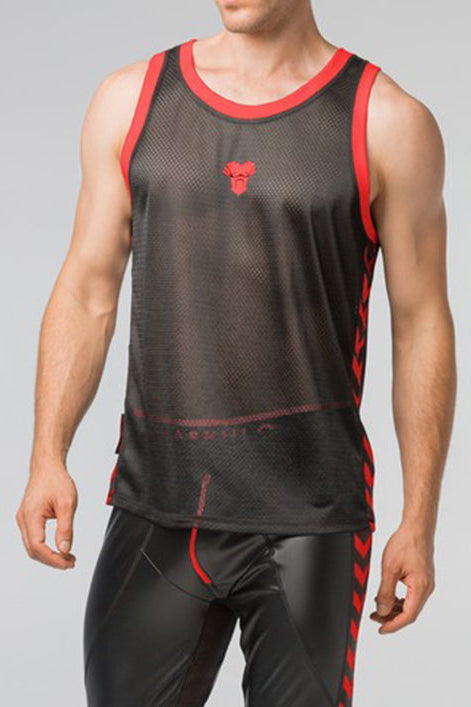 Man wearing a black athletic outfit with red accents on a gray background, featuring the Maskulo Skulla brand.